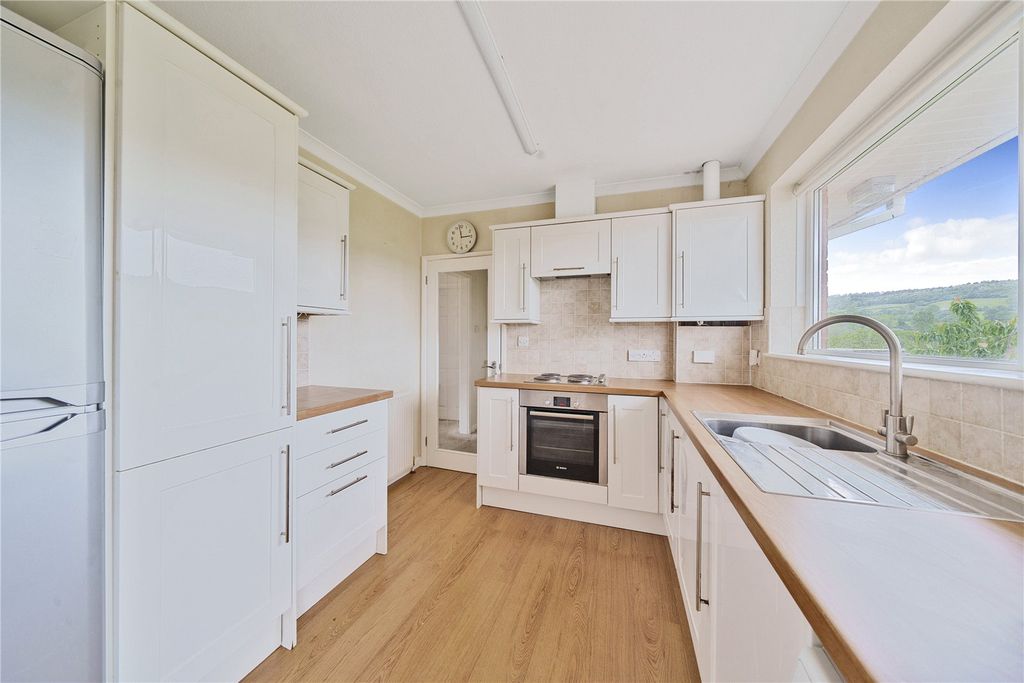 Property photo 3 of 17 Picture No. 06