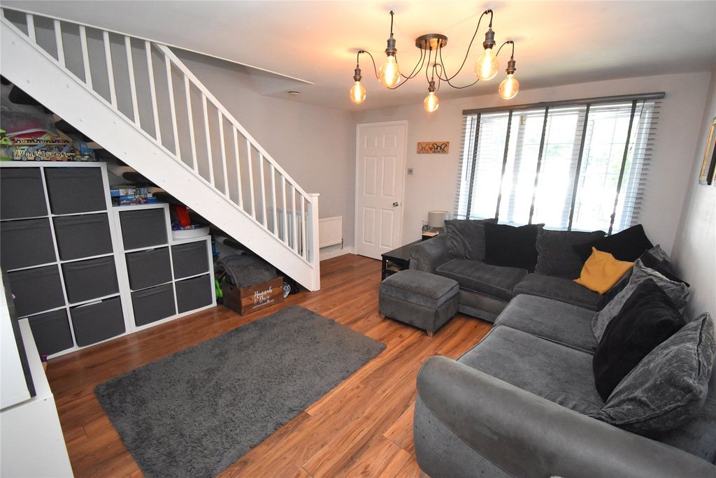 Property photo 2 of 12 Picture No. 11