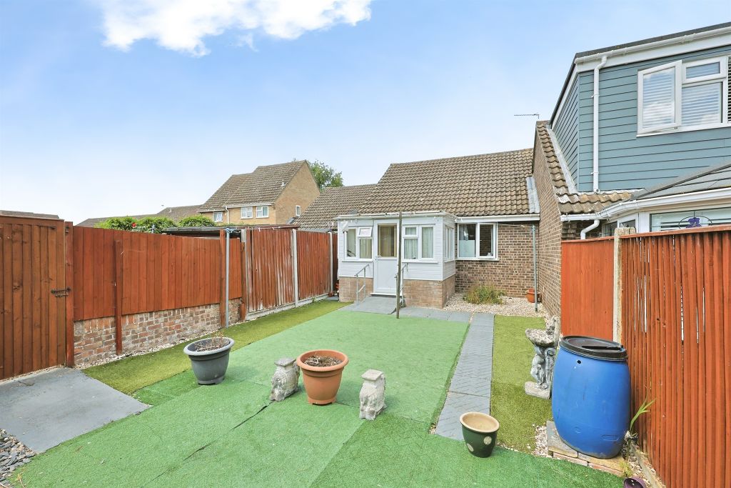 Property photo 2 of 18