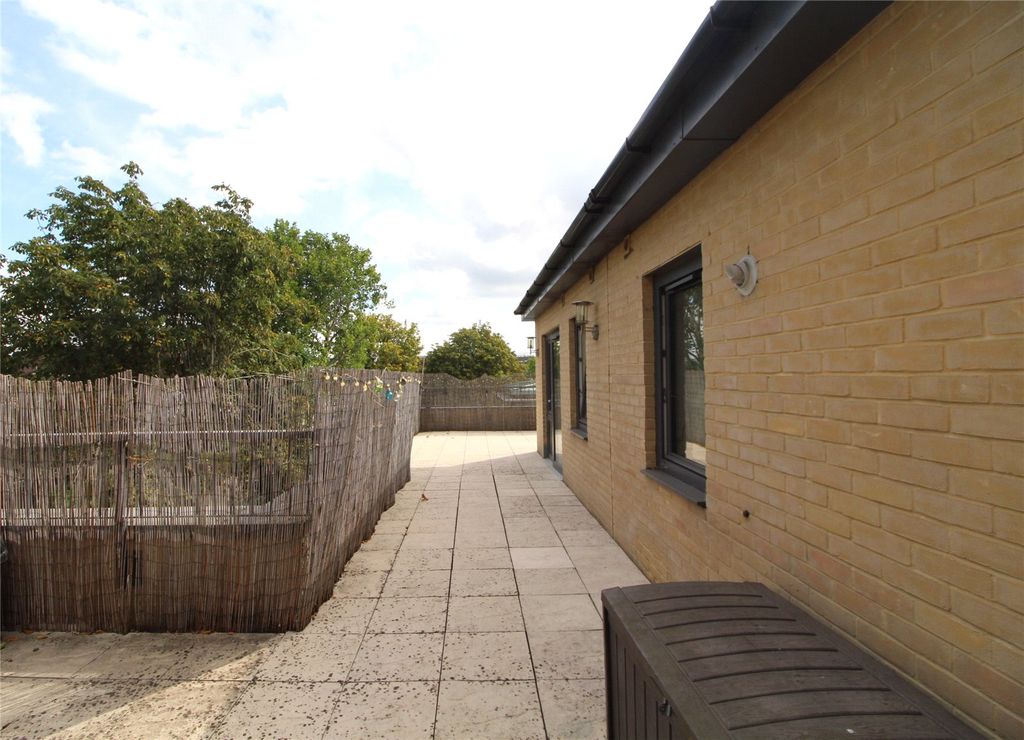 Property photo 3 of 14 Picture No. 28
