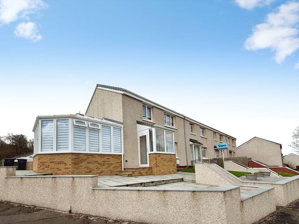 Property photo 1 of 18 External