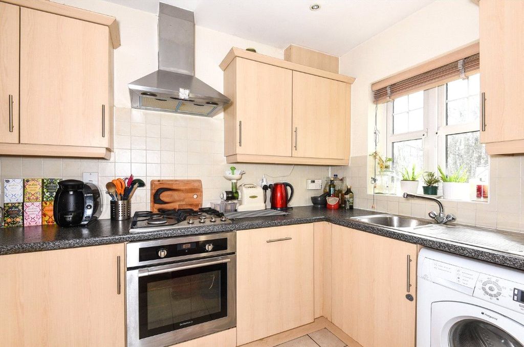 Property photo 2 of 7 Picture No. 16