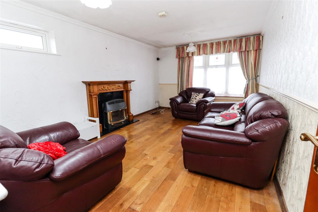 Property photo 2 of 15 Img_1774.Jpg