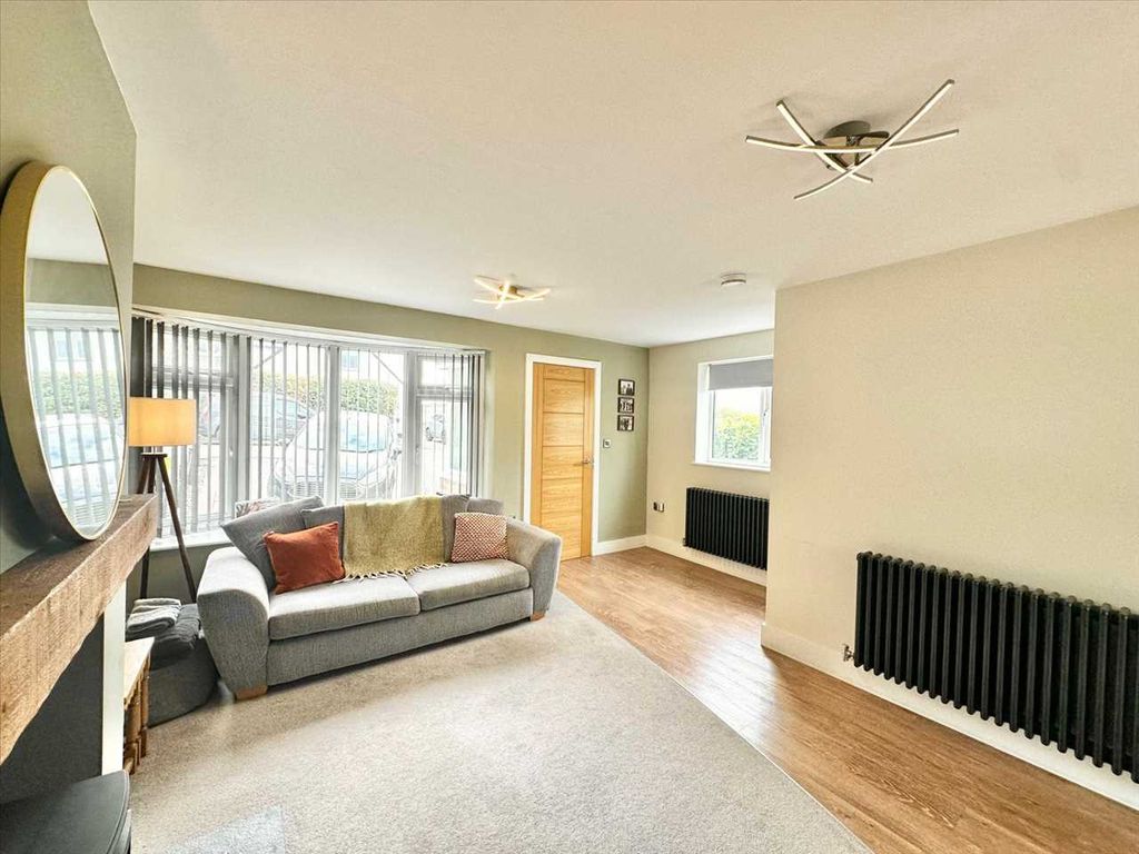 Property photo 3 of 23