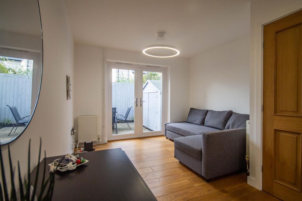 Property photo 3 of 15 Pic-2.Jpg