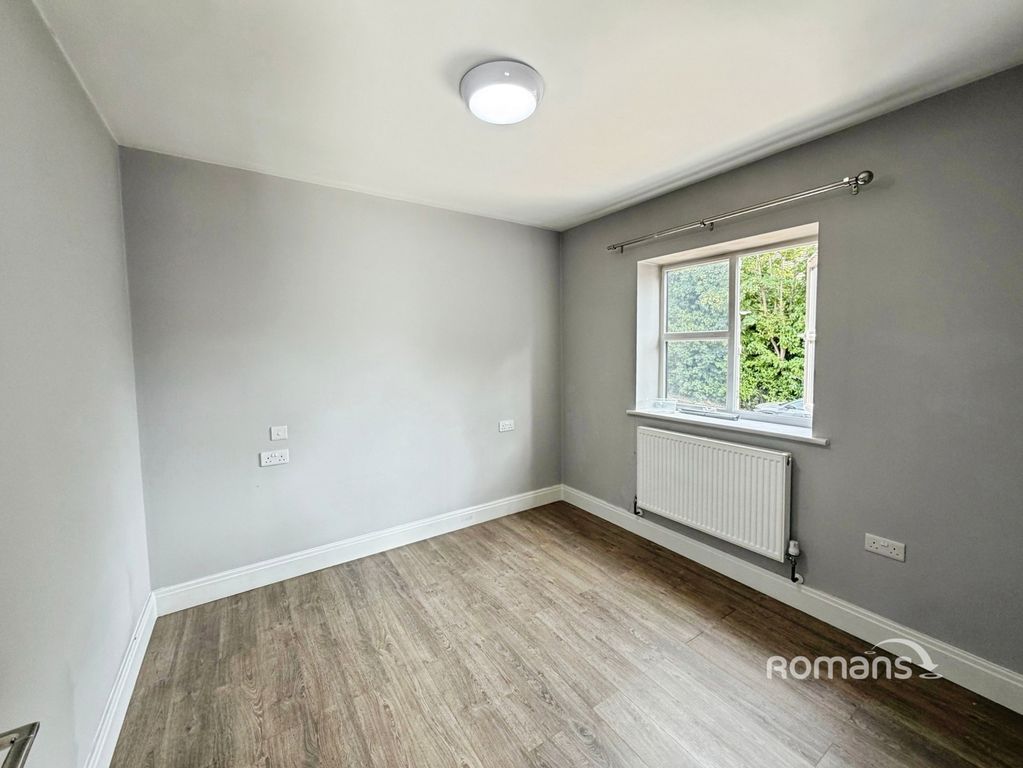 Property photo 3 of 7 Pbox-Img.Jpg