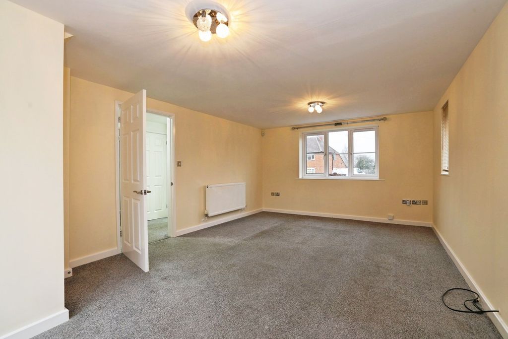 Property photo 3 of 24