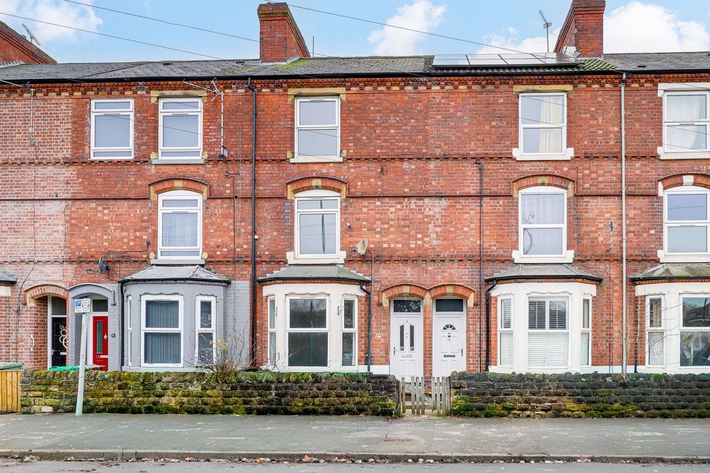 Property photo 1 of 17