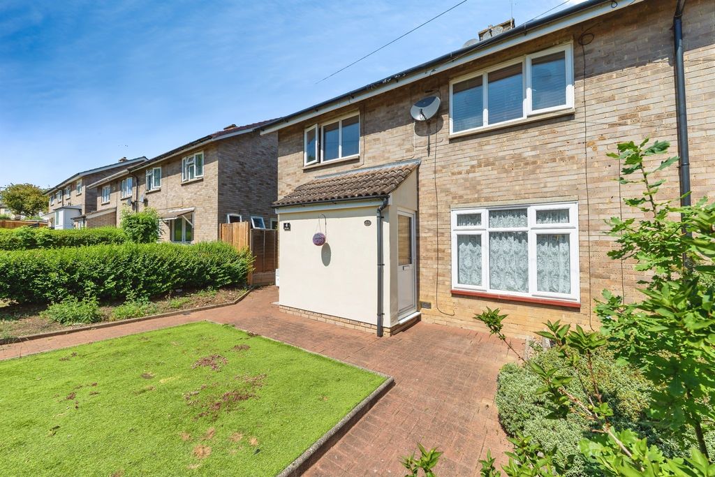 Property photo 1 of 12