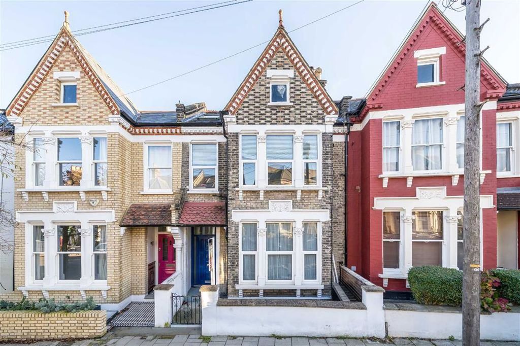 Property photo 1 of 7