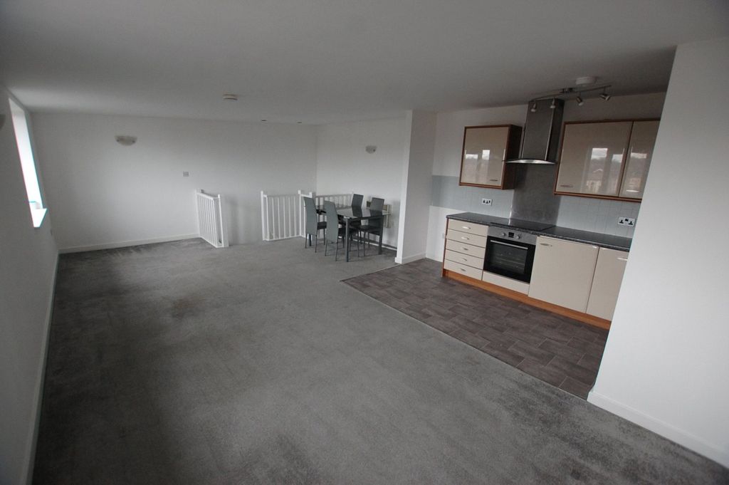 Property photo 2 of 12 Picture No. 23