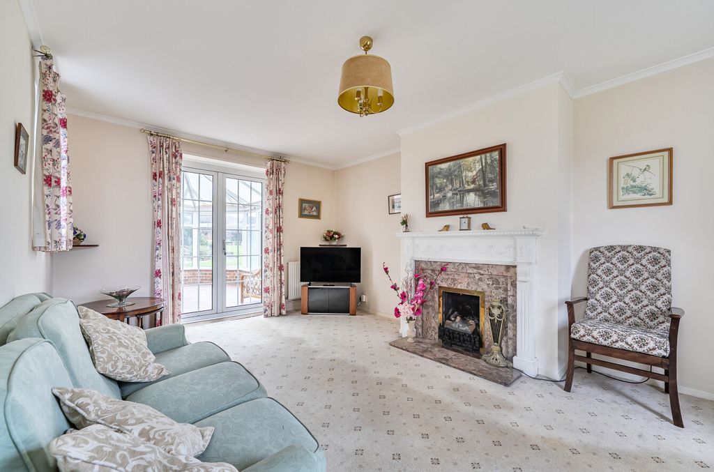 Property photo 2 of 26 1386815-14-694039...