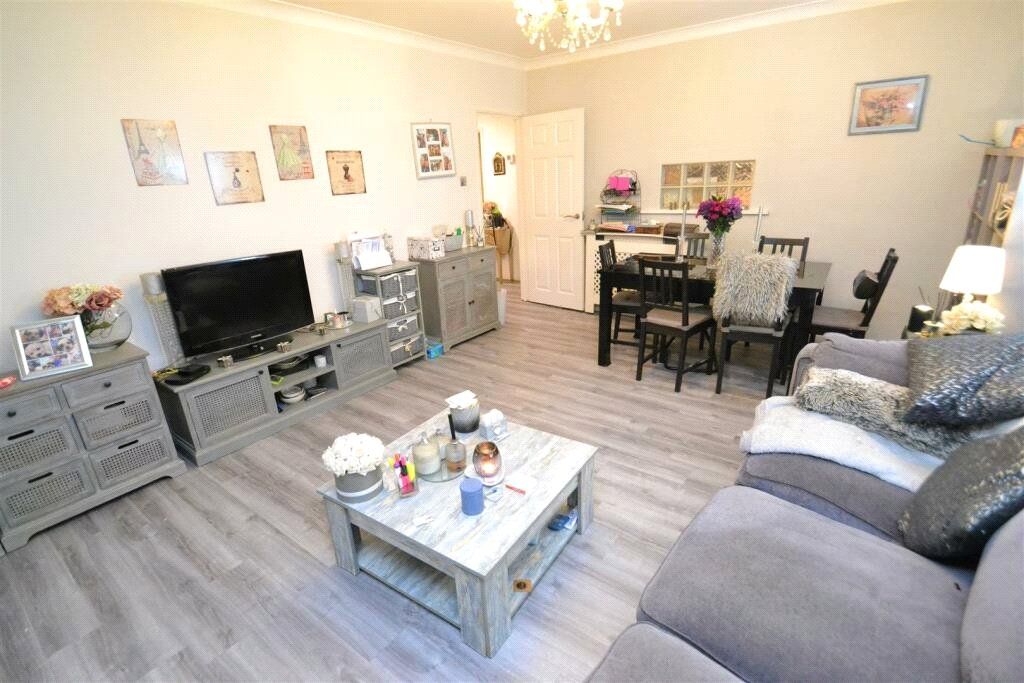 Property photo 2 of 9 Picture No. 06