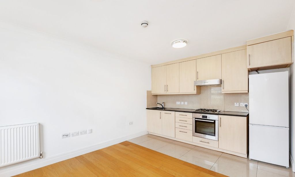 Property photo 2 of 11 Picture No. 03