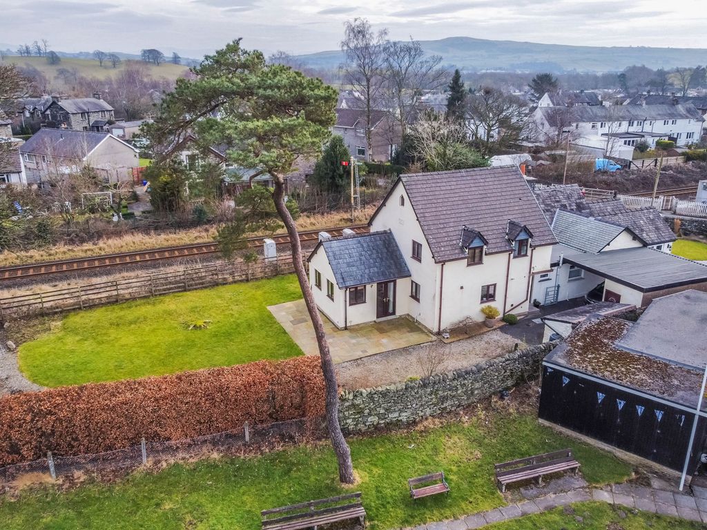 Property photo 1 of 53