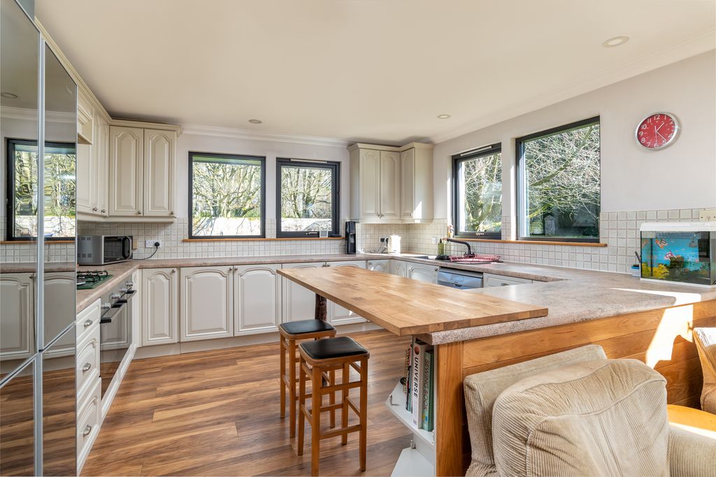 Property photo 3 of 41 Kitchen