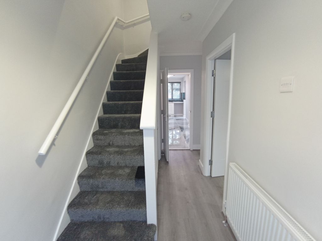 Property photo 3 of 30