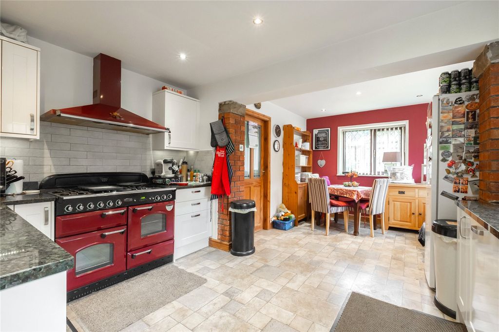 Property photo 3 of 24 Dining Kitchen