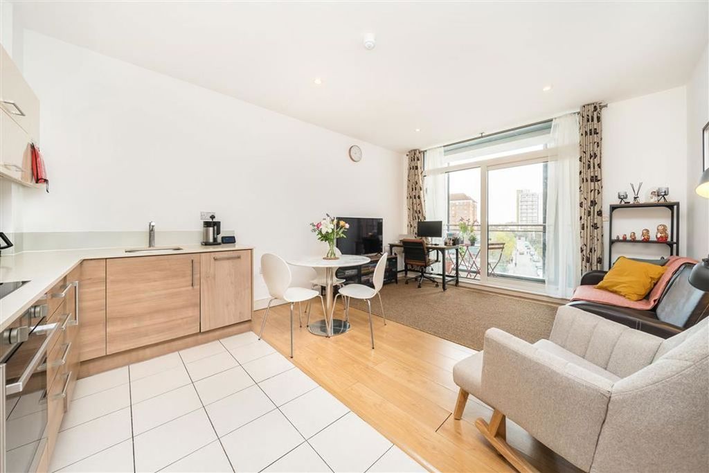 Property photo 2 of 6