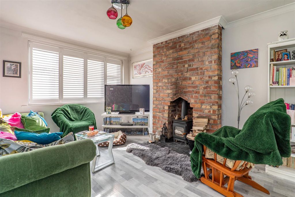 Property photo 2 of 21 Lounge/Diner