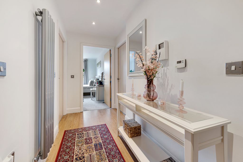 Property photo 2 of 12 Hallway