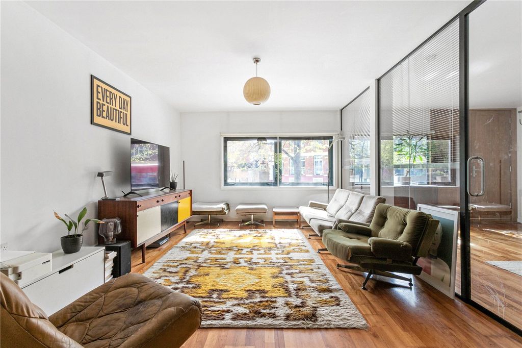 Property photo 1 of 12 Picture No. 09