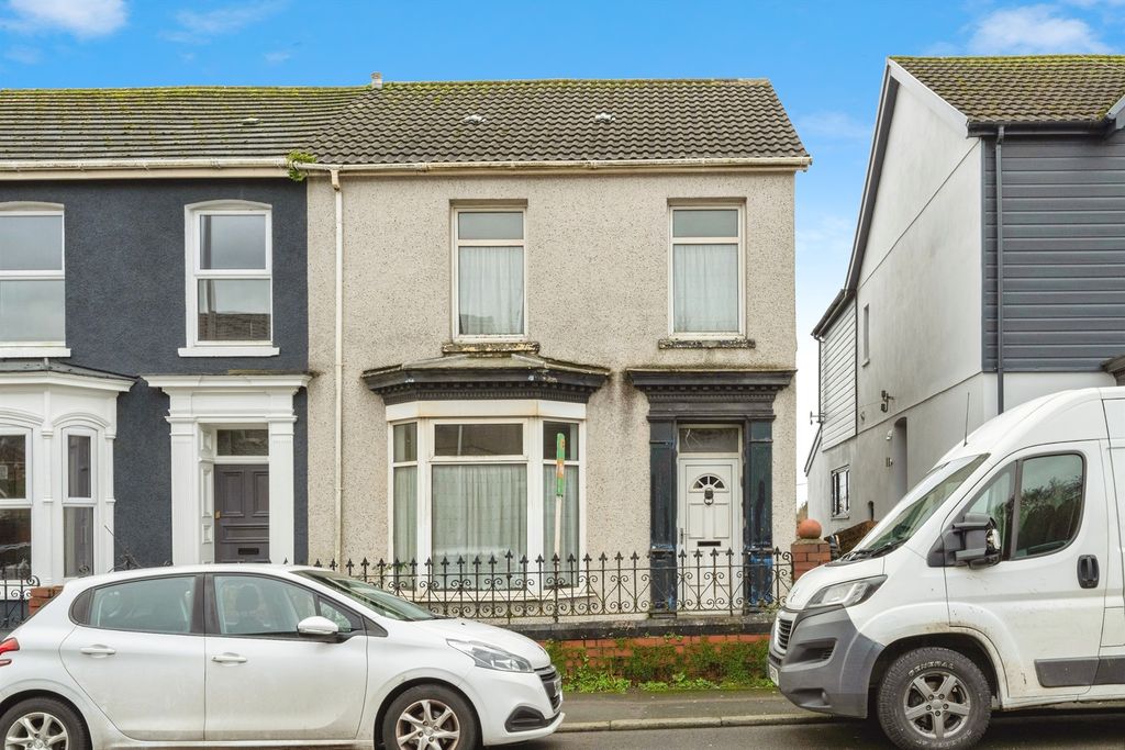 Property photo 1 of 19