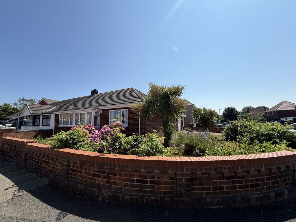 Property photo 1 of 7 Img_4098