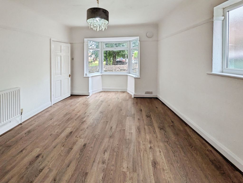 Property photo 2 of 11 A4A2Adb2-Pxl_20260707_125415548