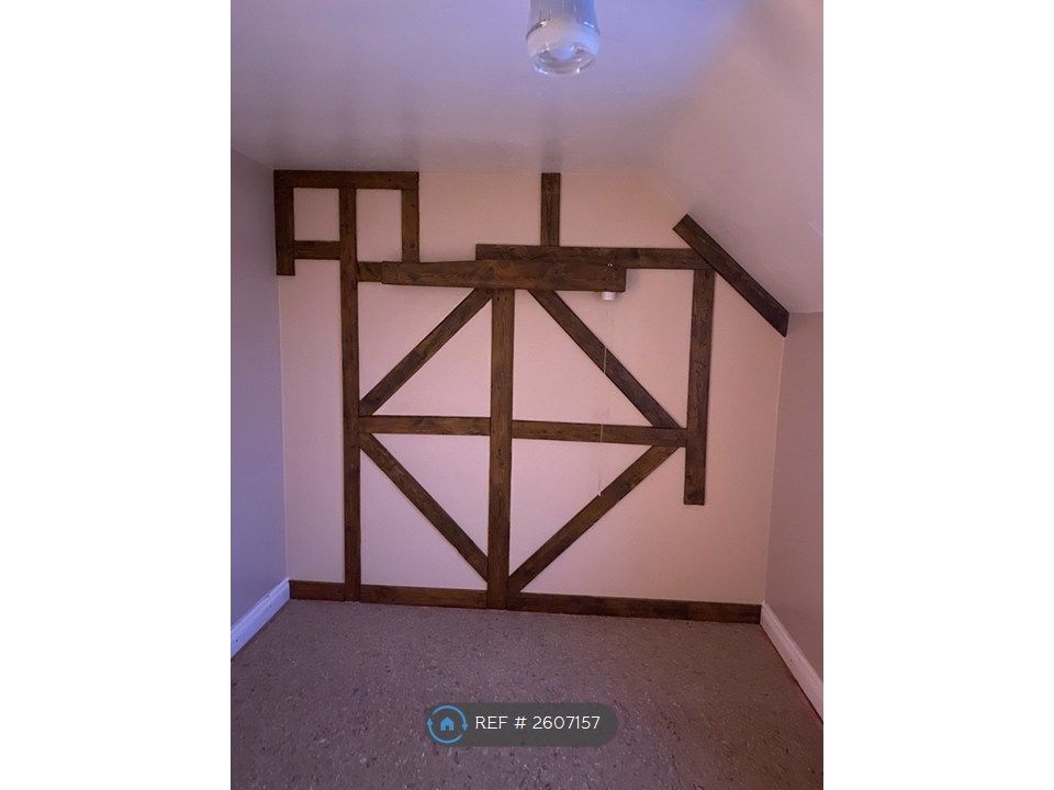 Property photo 3 of 11 Bedroom 2