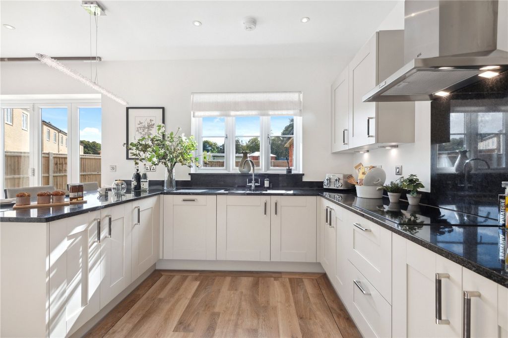 Property photo 3 of 9 Picture No. 07