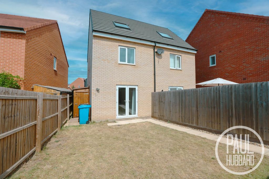 Property photo 1 of 17 7R5A0706-2.Png