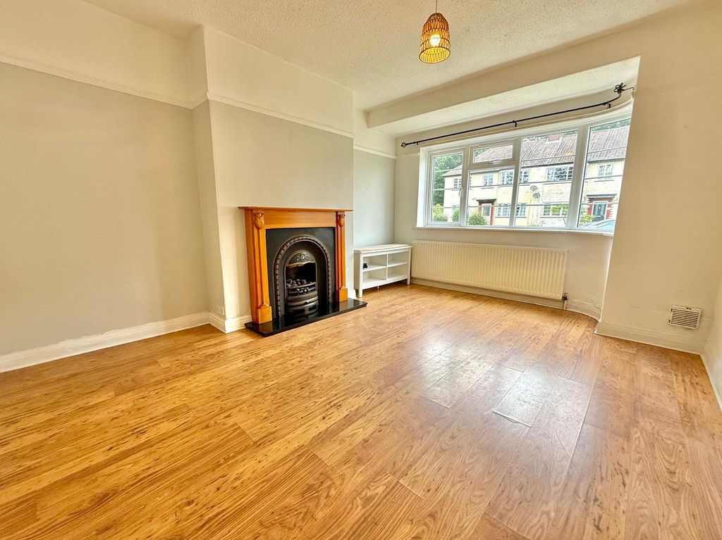 Property photo 2 of 10 Picture No. 05