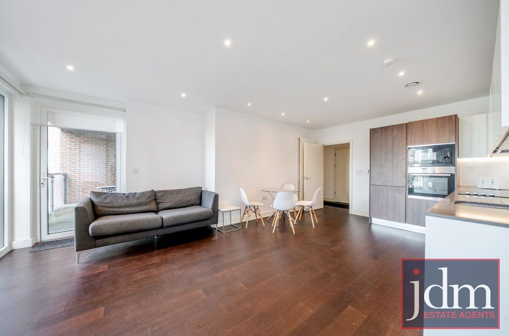 Property photo 1 of 12 F5F06Db0-c588-41c...