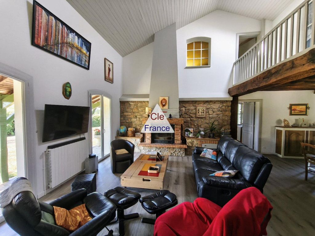 Property photo 3 of 15