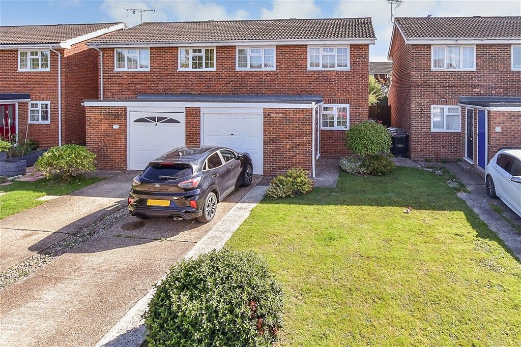 Property photo 2 of 11 External (Web)