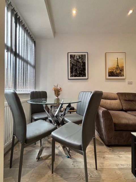 Property photo 2 of 18 Gallery