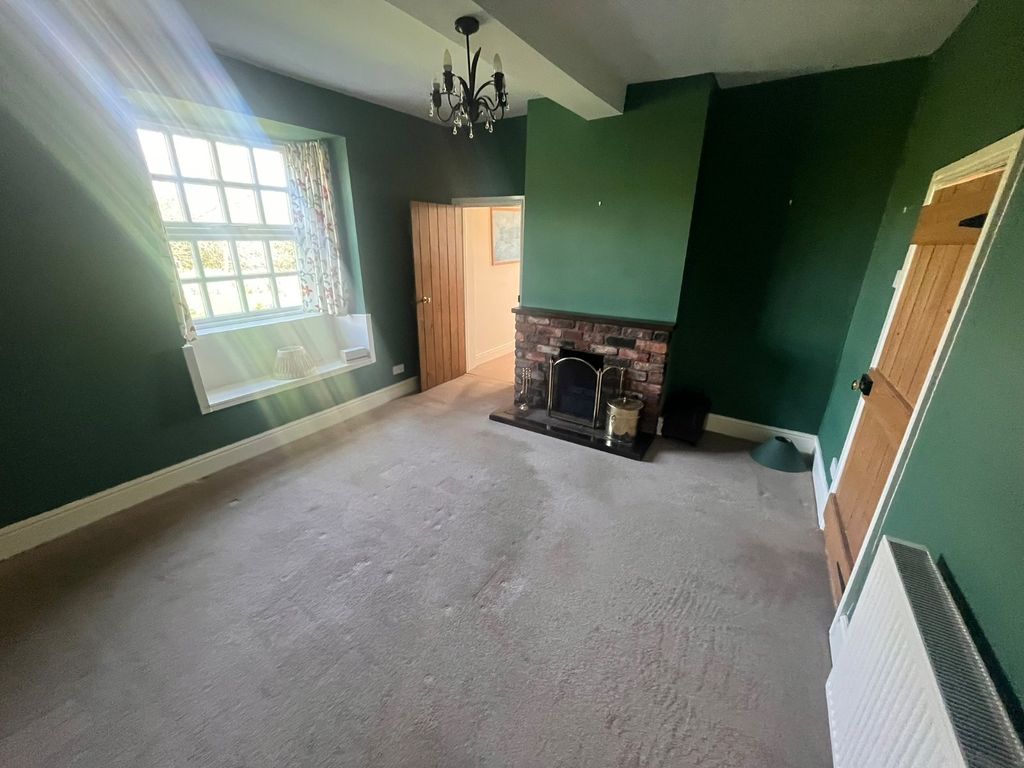 Property photo 3 of 16 Picture No. 12