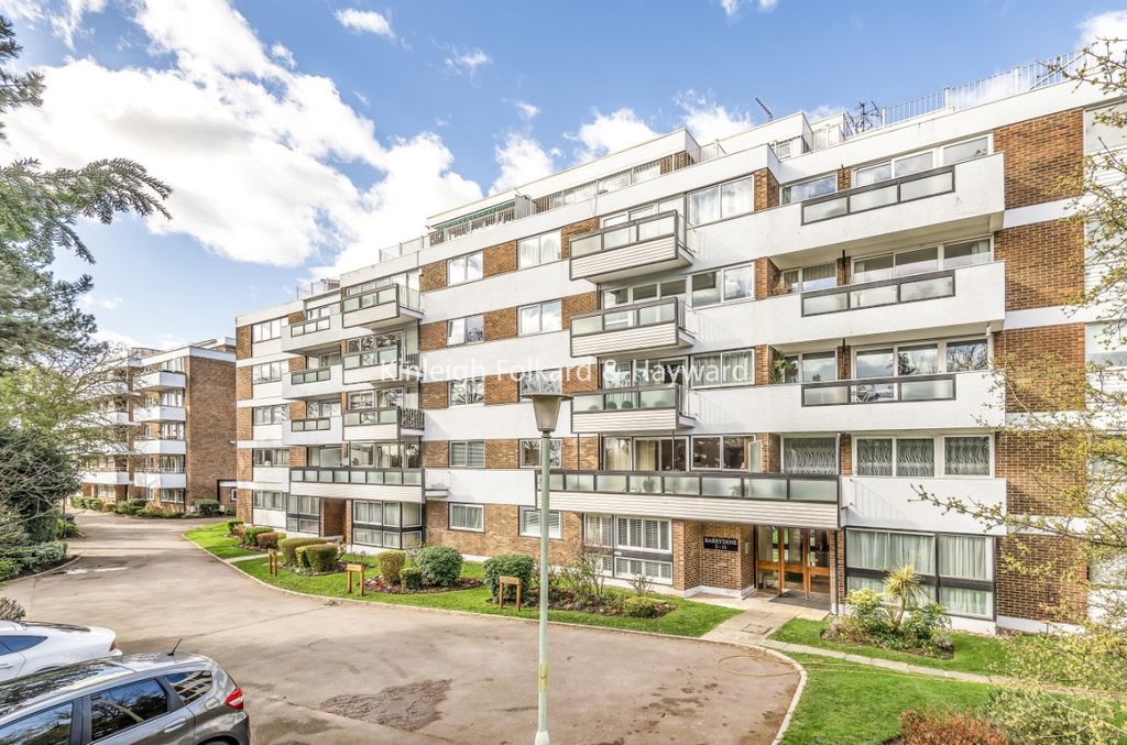 Property photo 3 of 6 Picture 3