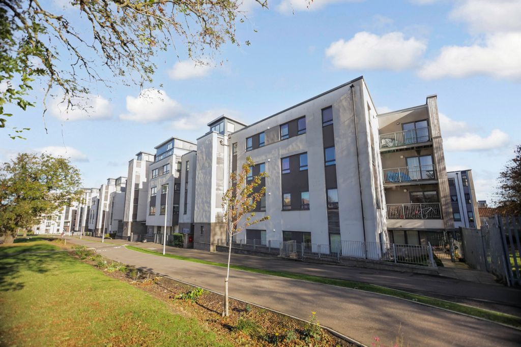 Property photo 1 of 10 Primary Property Image