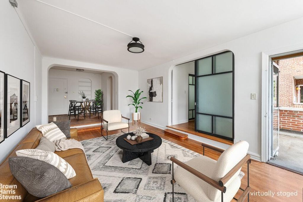 Property photo 3 of 12 <Alttext/>