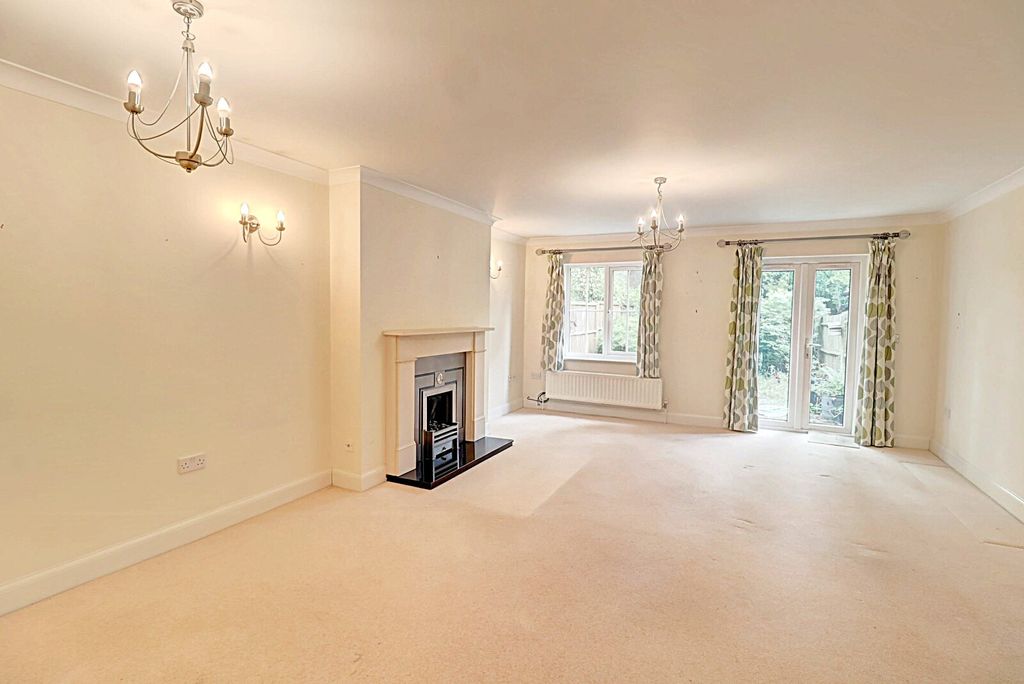 Property photo 2 of 11 Picture No. 02