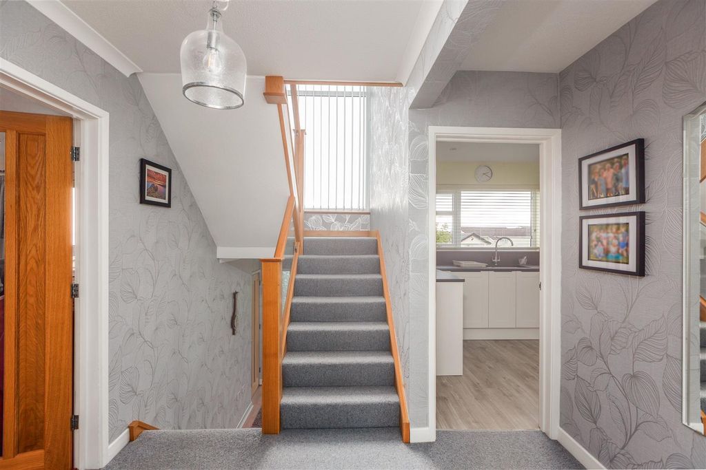 Property photo 3 of 42 Cz0A3220-Edit.Jpg