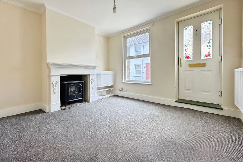 Property photo 2 of 8 Picture No. 06