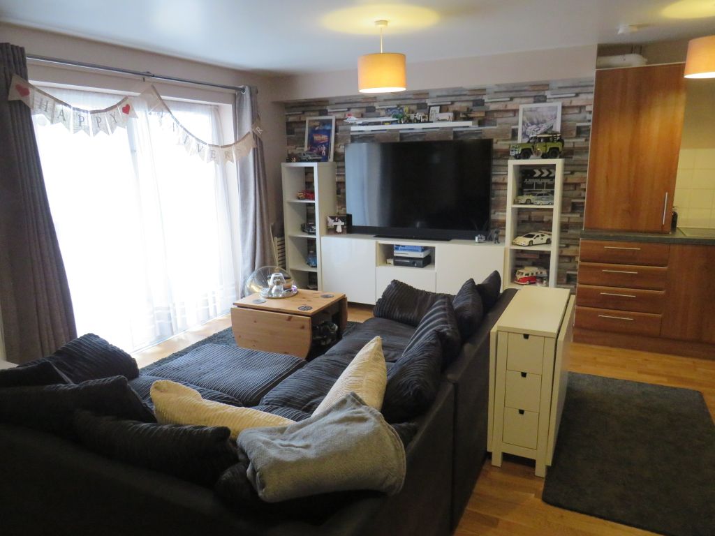 Property photo 3 of 18