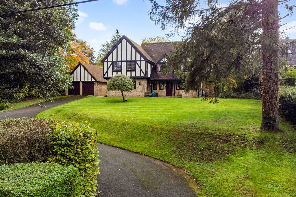 Property photo 1 of 18