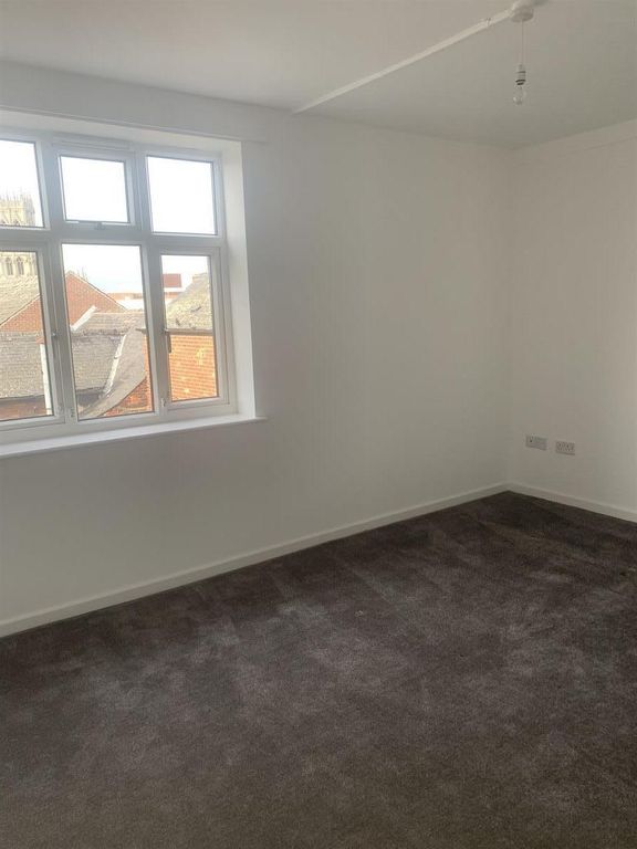 Property photo 2 of 3