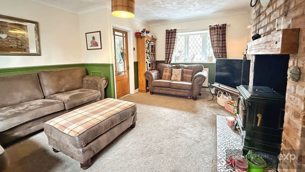 Property photo 2 of 19