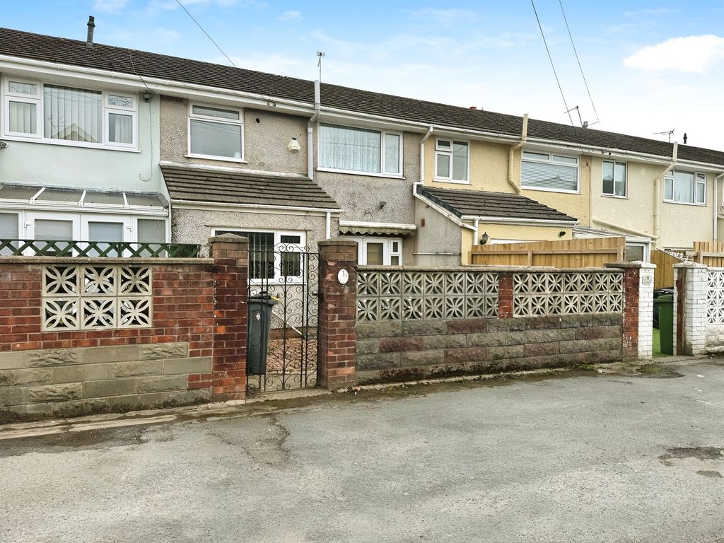 Property photo 3 of 21