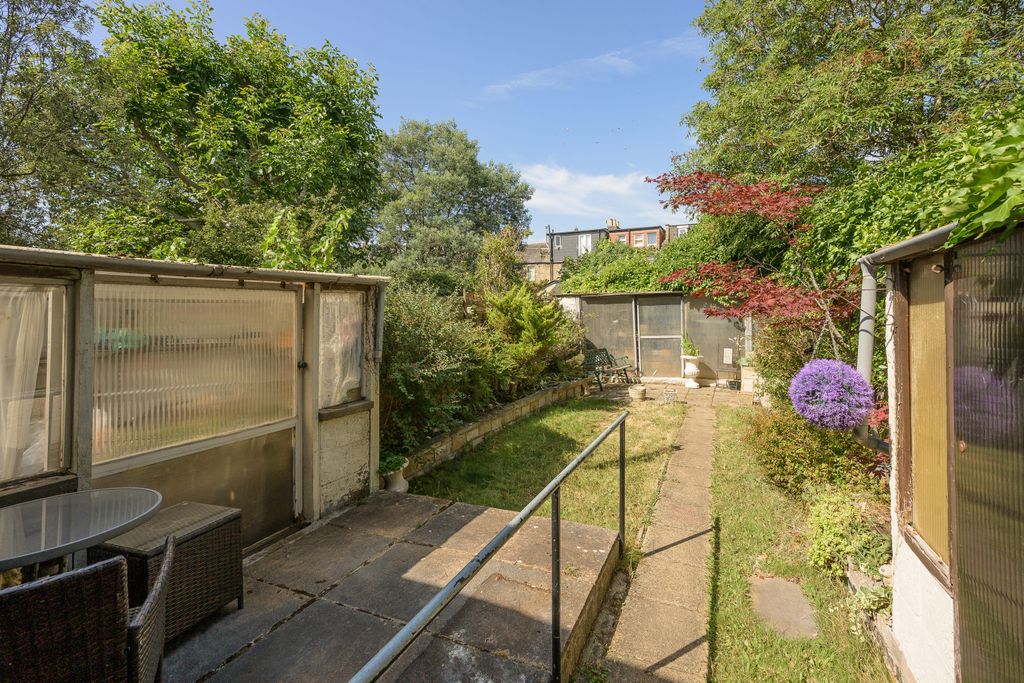 Property photo 2 of 11 Picture No. 09